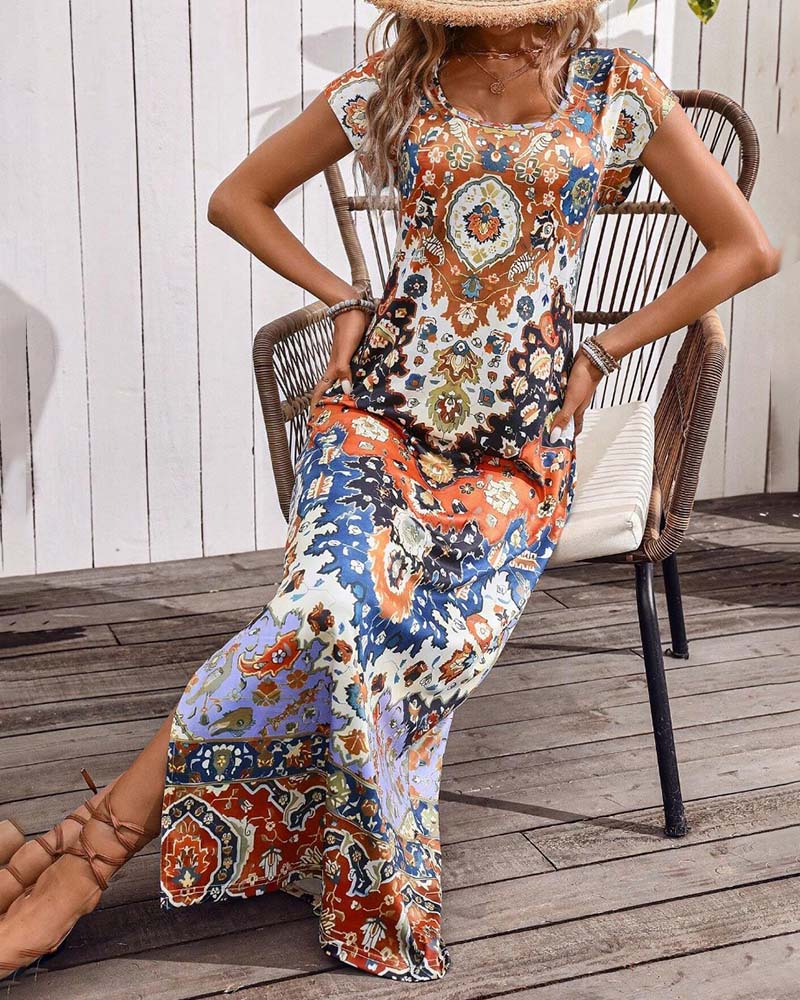 Kleurrijke casual jurk met print en splitten